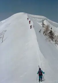釜ヶ峰のナイフリッジ 釜ヶ峰のナイフリッジ